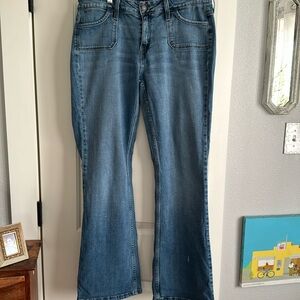 Levi’s Low Boot Cut jeans